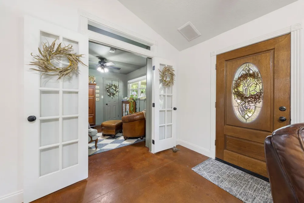 410 Shawnee Drive Montgomery, TX 77316