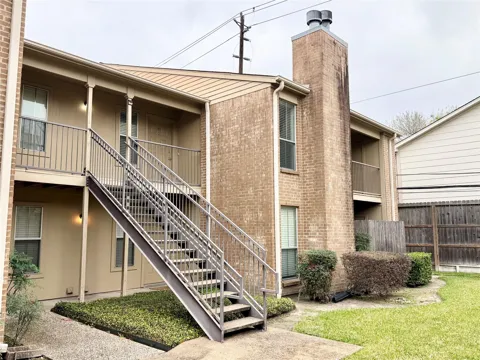 700 Thicket Lane #406