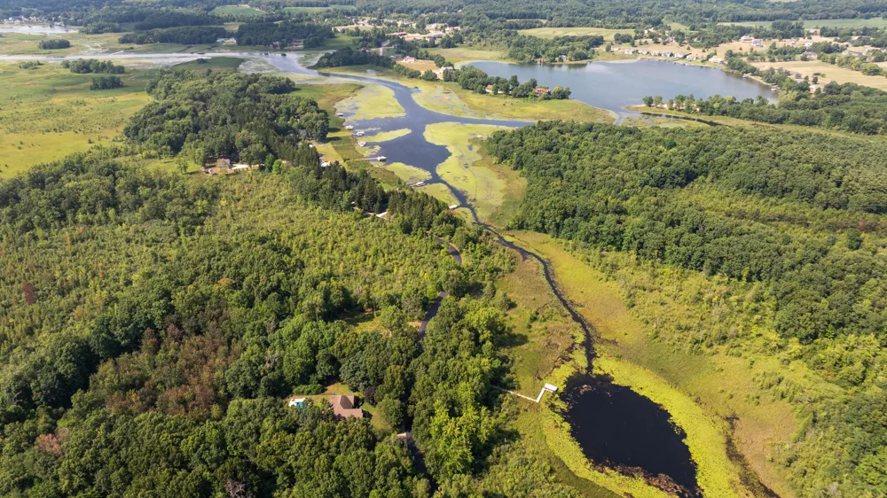 3 Peninsula Drive Jackson, MI 49201