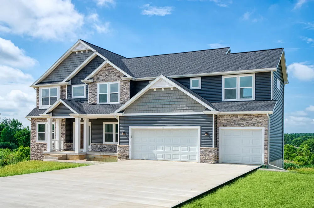 3 Peninsula Drive Jackson, MI 49201