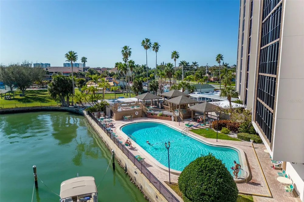 10355 PARADISE BOULEVARD #102 Treasure Island, FL 33706