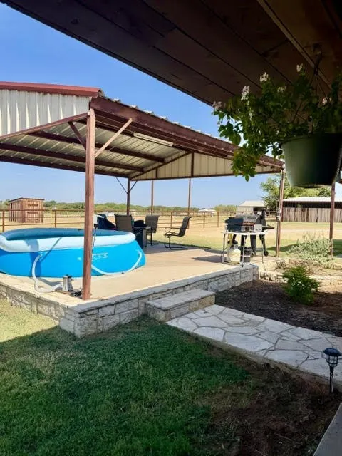 1108 County Road 4360 Decatur, TX 76234