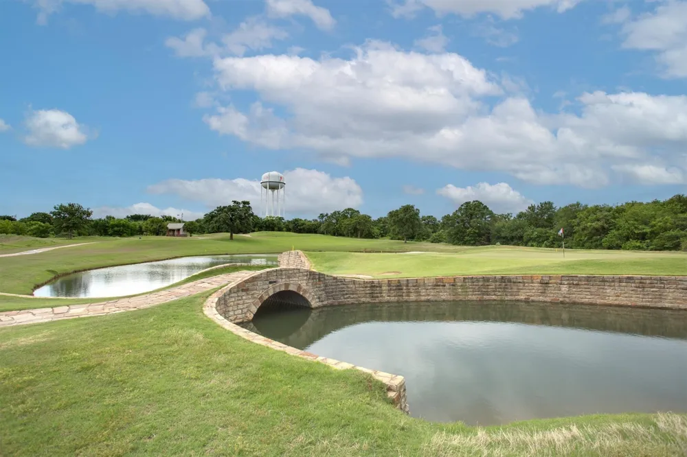 420 Copper Circle Lantana, TX 76226