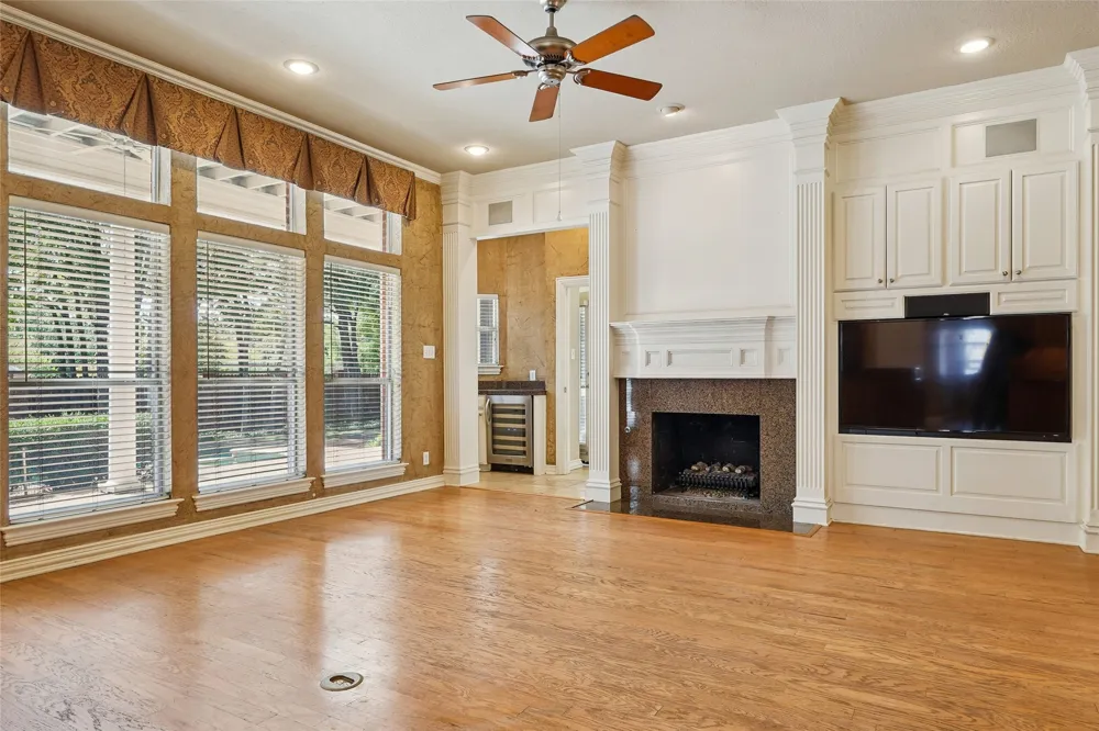 27 Oak Forrest Circle Denton, TX 76210