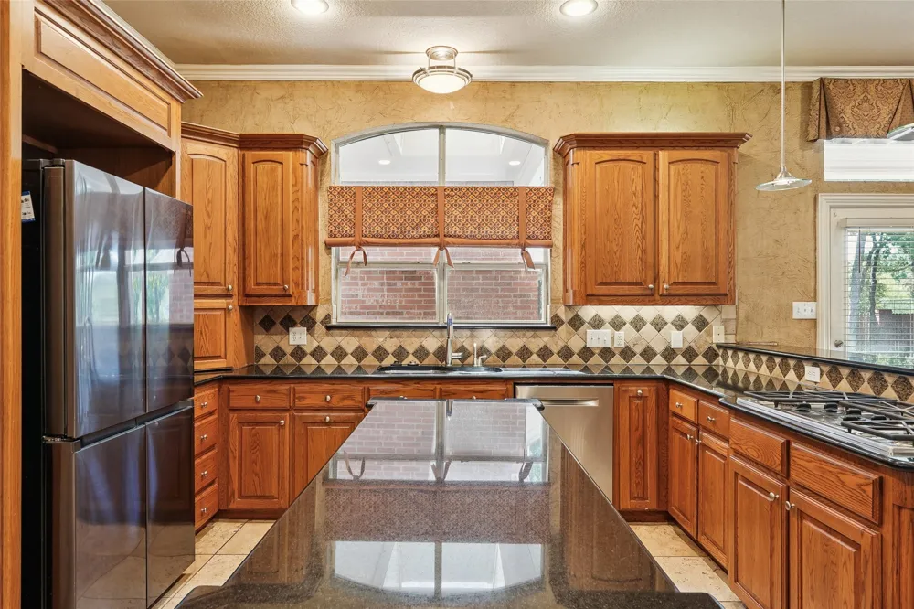 27 Oak Forrest Circle Denton, TX 76210