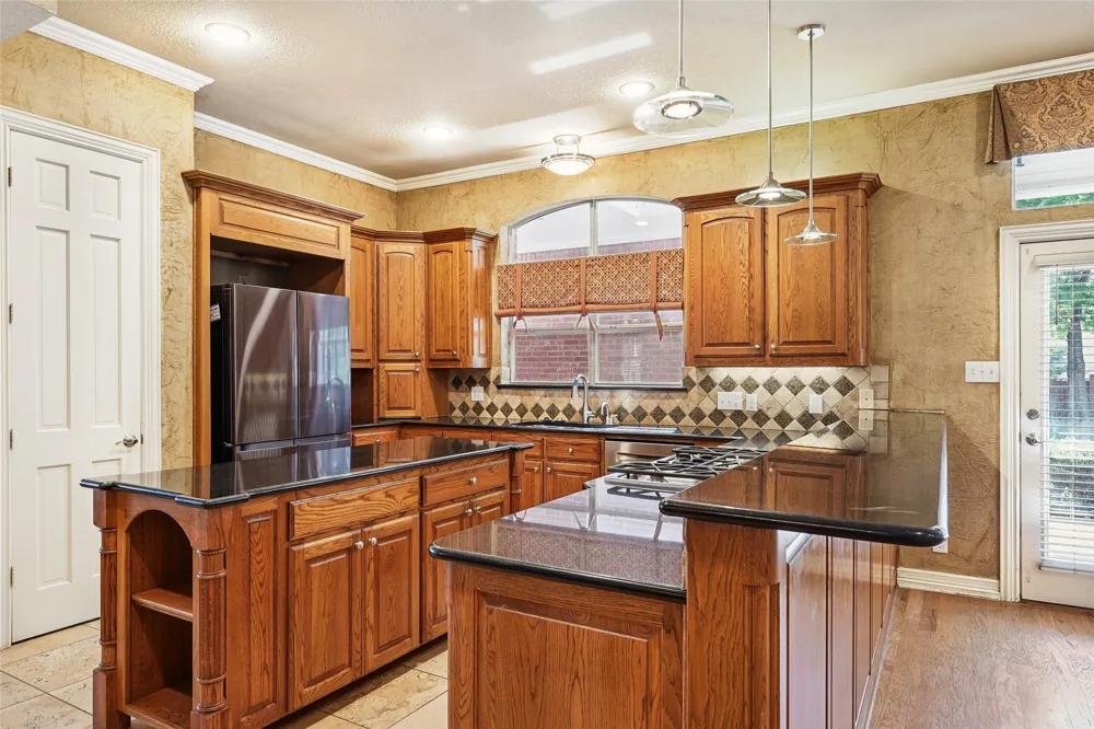 27 Oak Forrest Circle Denton, TX 76210
