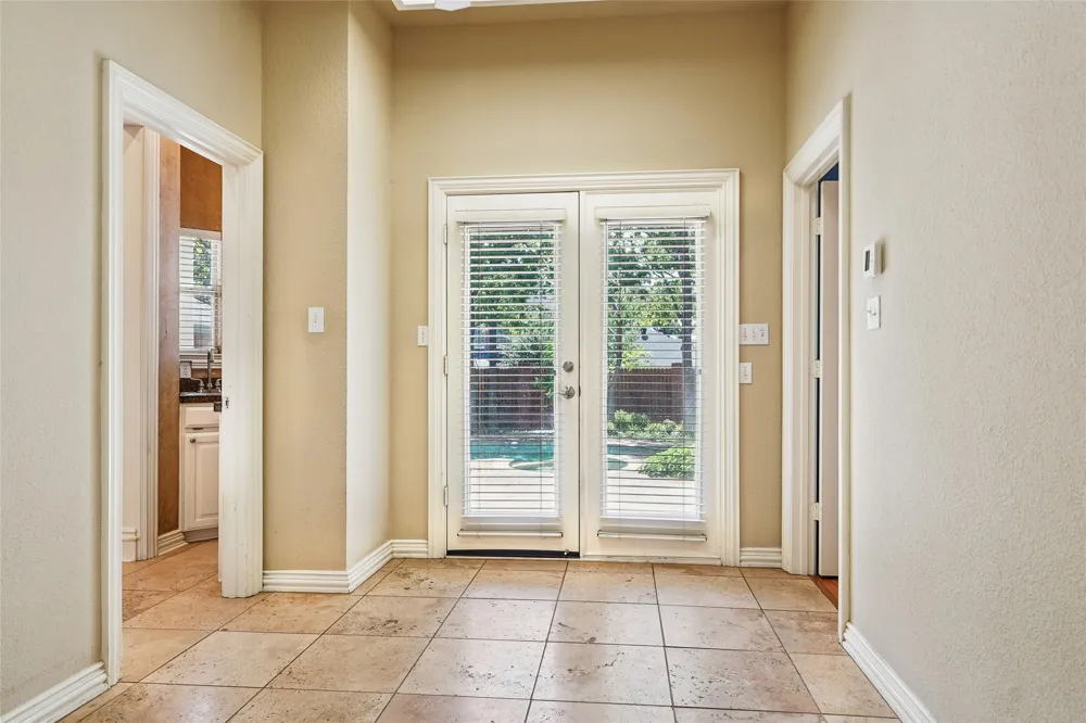 27 Oak Forrest Circle Denton, TX 76210