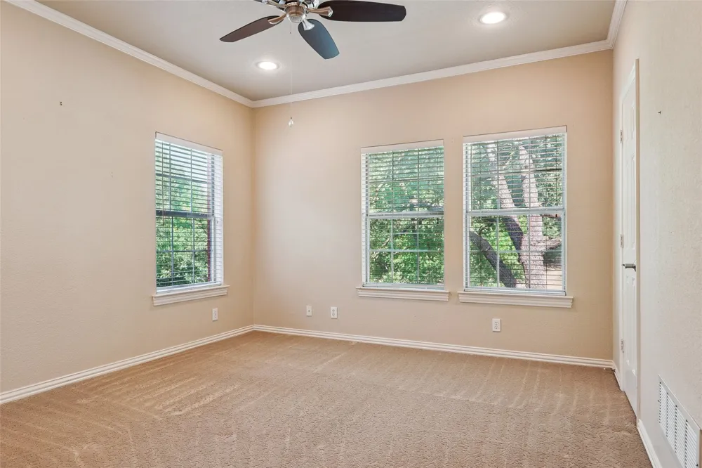 27 Oak Forrest Circle Denton, TX 76210