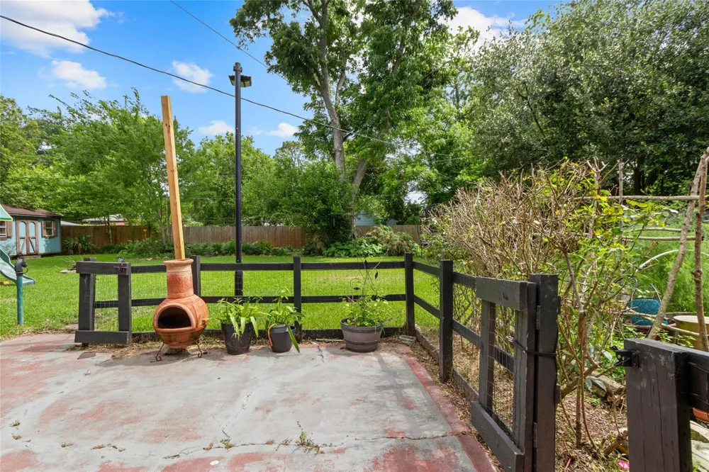 1311 Lamar Drive La Marque, TX 77568