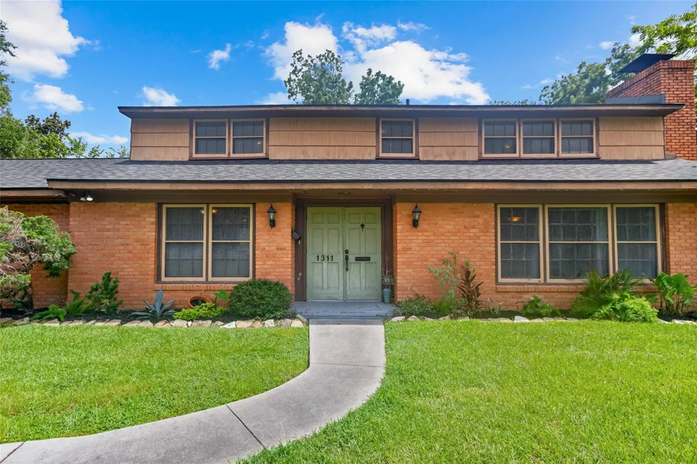 1311 Lamar Drive La Marque, TX 77568