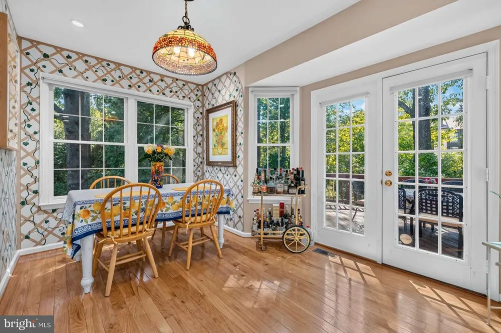 11306 HOLLOWSTONE DRIVE Rockville, MD 20852