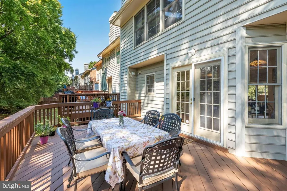 11306 HOLLOWSTONE DRIVE Rockville, MD 20852
