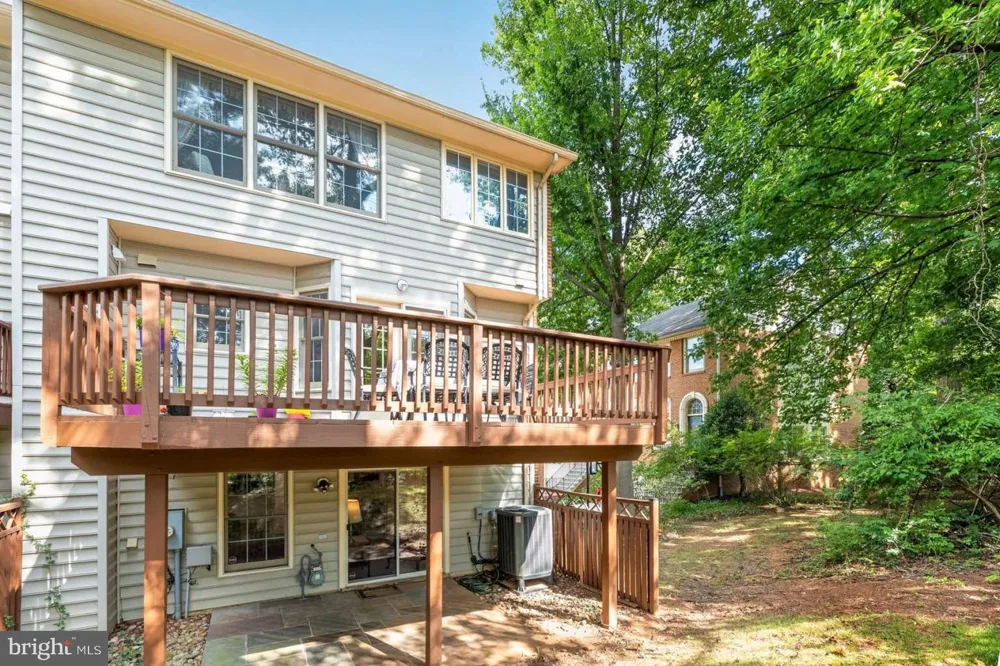 11306 HOLLOWSTONE DRIVE Rockville, MD 20852