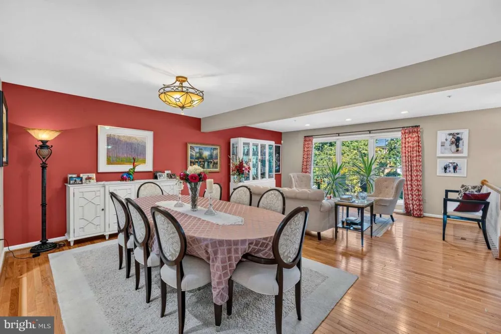 11306 HOLLOWSTONE DRIVE Rockville, MD 20852
