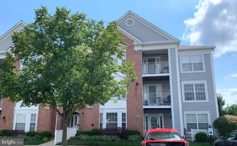 657 BURTONS COVE WAY #4