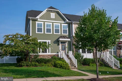 1290 VILLAGE GREEN WAY