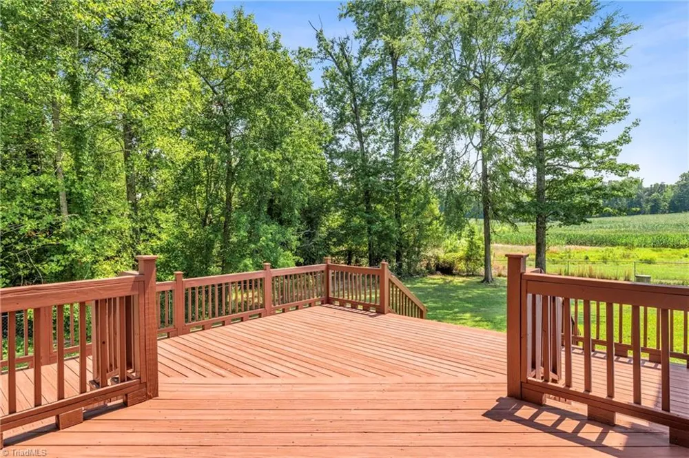 514 Beckenhill Drive Julian, NC 27283