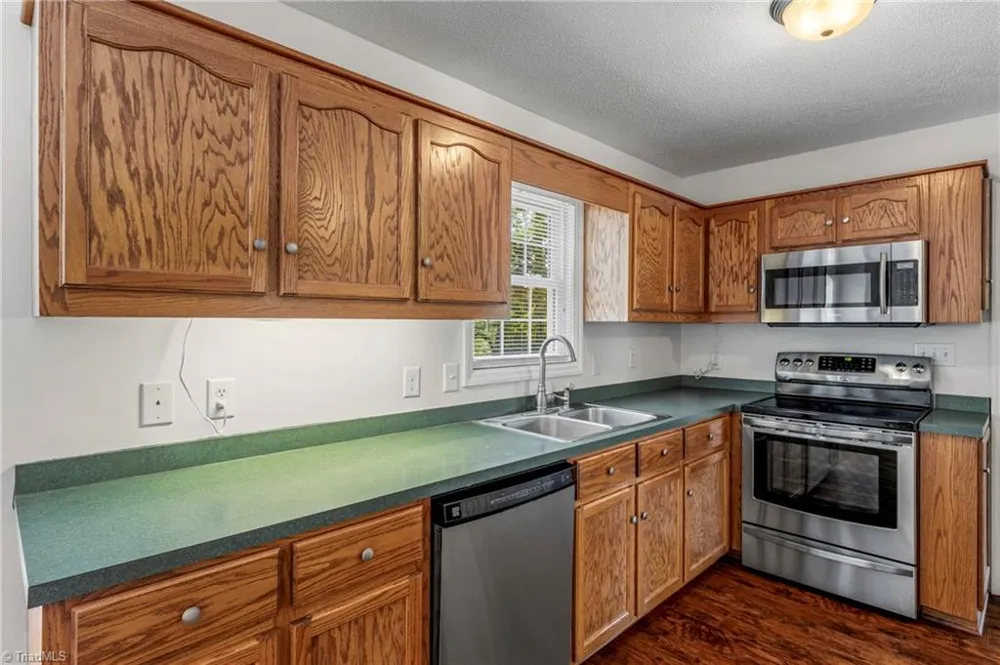 514 Beckenhill Drive Julian, NC 27283