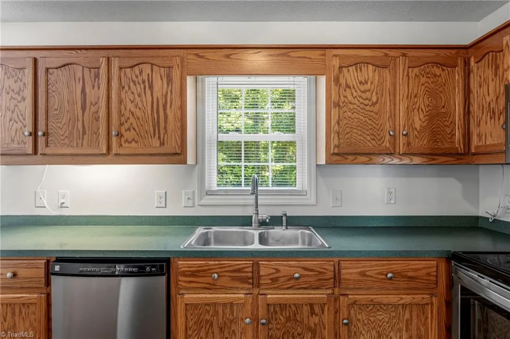 514 Beckenhill Drive Julian, NC 27283
