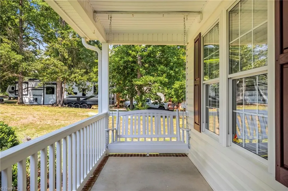 514 Beckenhill Drive Julian, NC 27283
