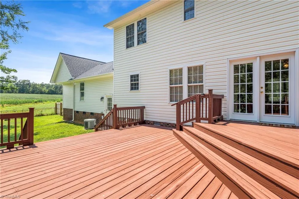 514 Beckenhill Drive Julian, NC 27283