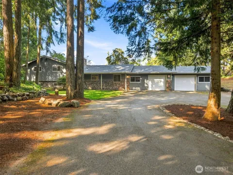 8925 Timber Loop SE