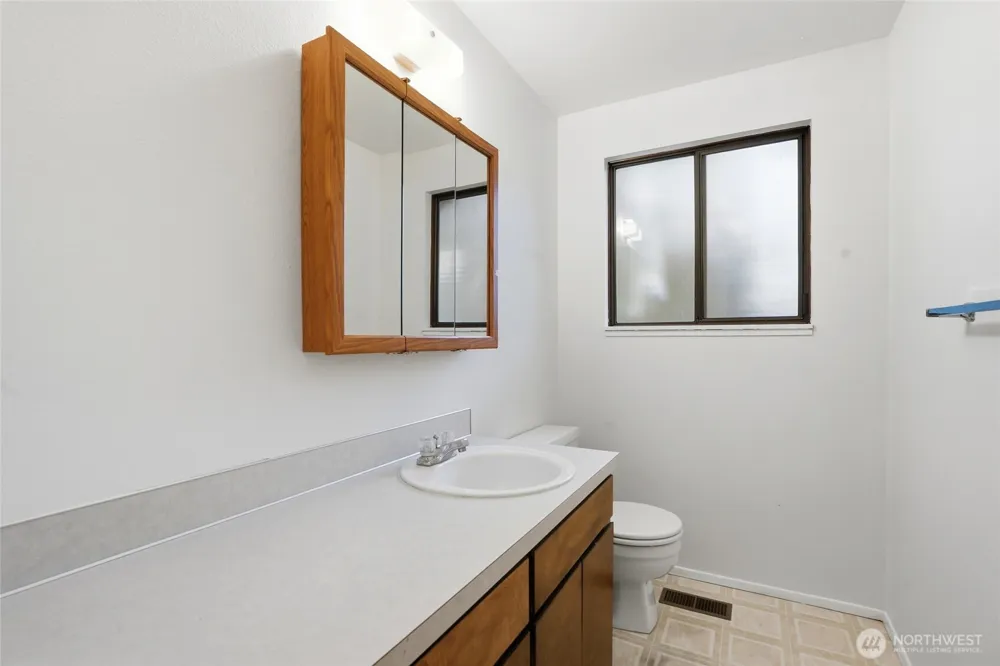 108 Swiftwater Place Kelso, WA 98626