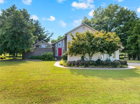 203 Kingsridge Blvd