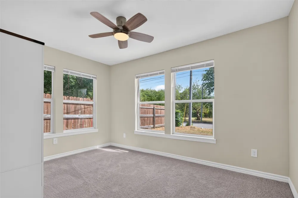 805 Adkins Street Bowie, TX 76230