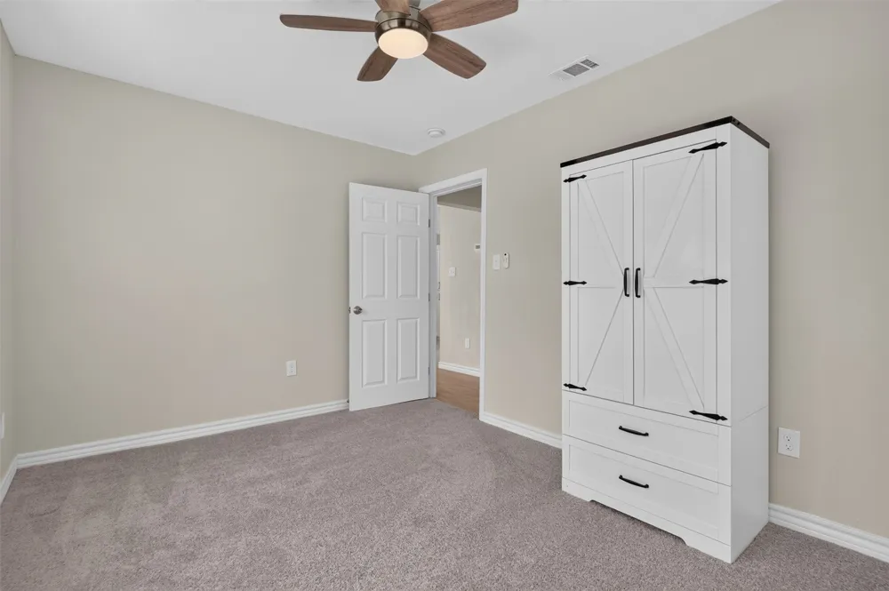805 Adkins Street Bowie, TX 76230