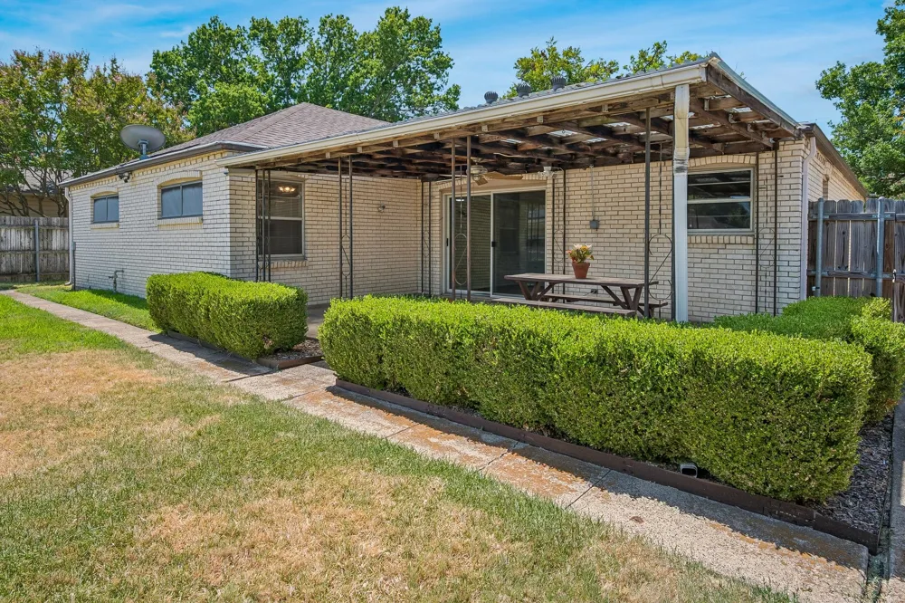 902 Lindale Lane Richardson, TX 75080