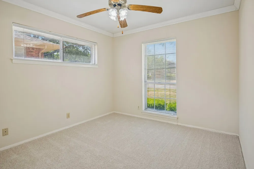 902 Lindale Lane Richardson, TX 75080