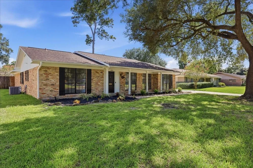 4835 Regina Lane Beaumont, TX 77706
