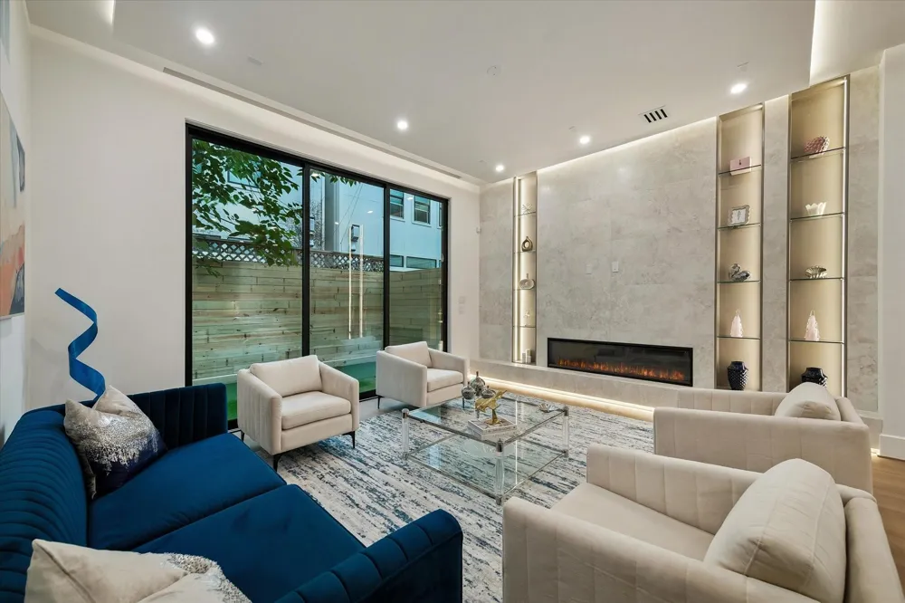 511 W Polk Street Houston, TX 77019