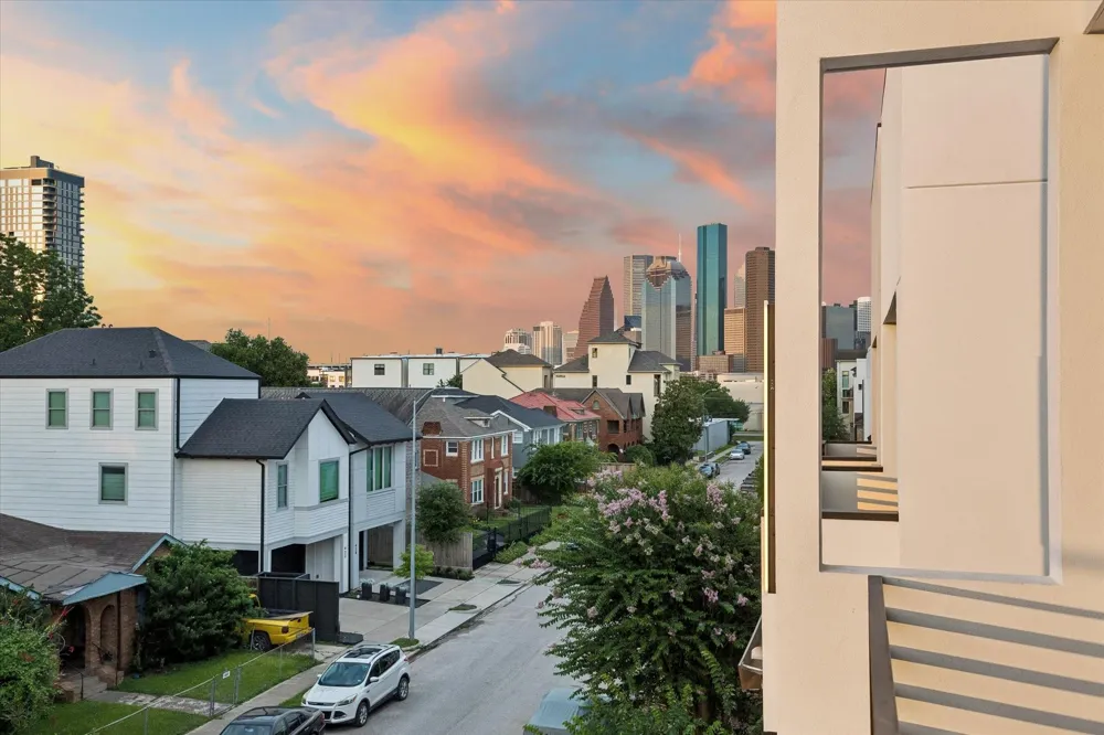 511 W Polk Street Houston, TX 77019