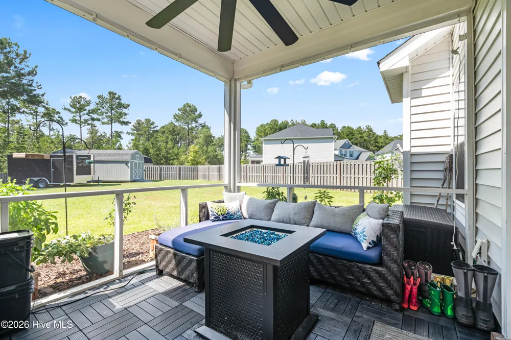 624 High Tide Drive Sneads Ferry, NC 28460