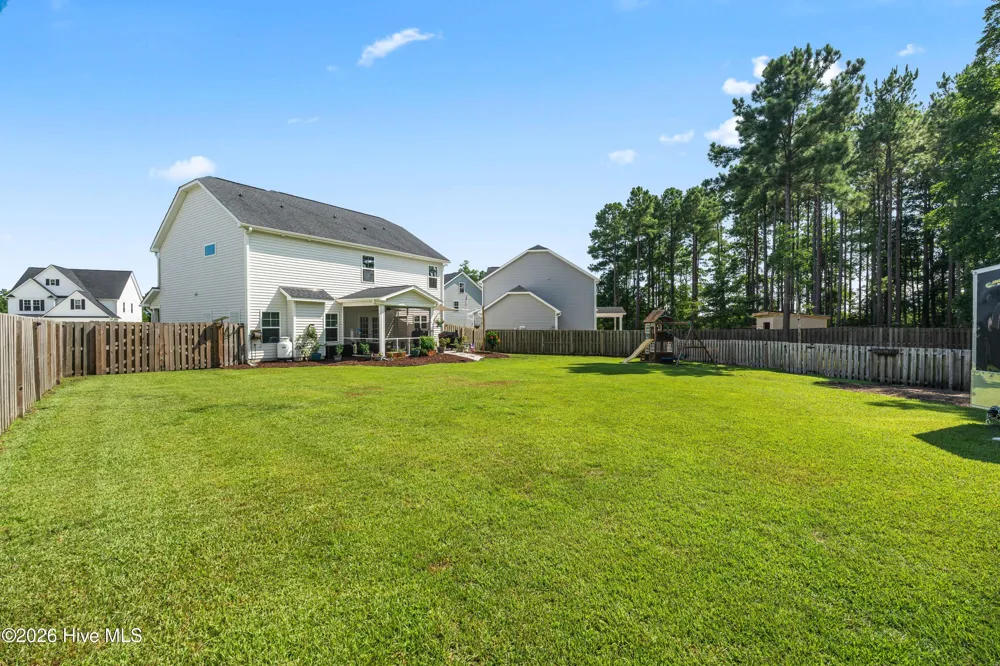 624 High Tide Drive Sneads Ferry, NC 28460