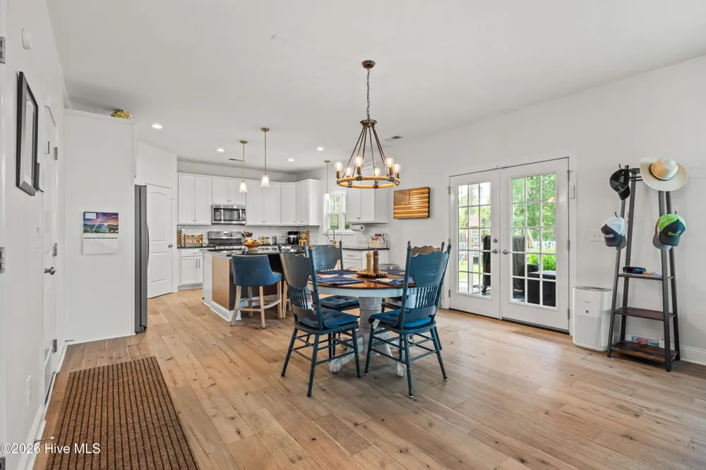 624 High Tide Drive Sneads Ferry, NC 28460
