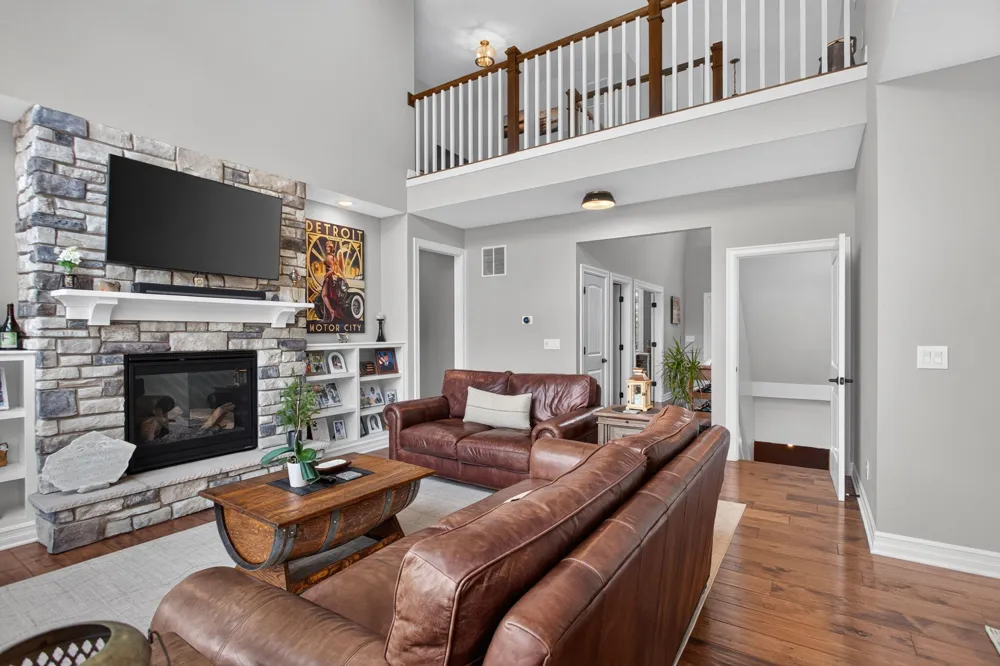 2869 Bartlett Road Pleasant Lake, MI 49272