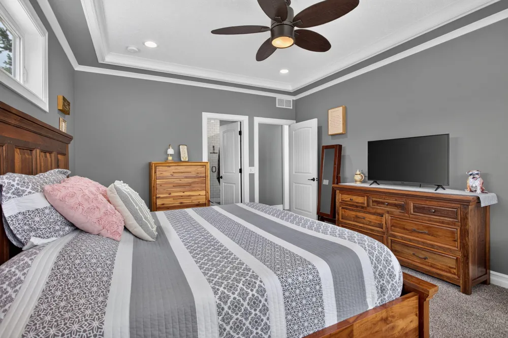 2869 Bartlett Road Pleasant Lake, MI 49272