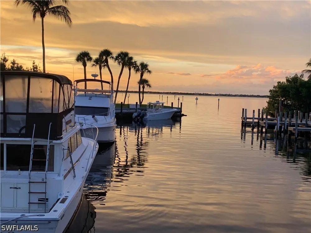 Knots Landing Fort Myers, FL 33908