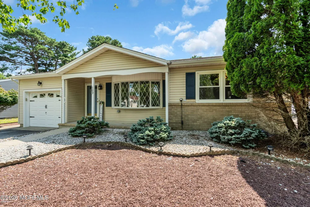 109 Westport Drive Toms River, NJ 08757
