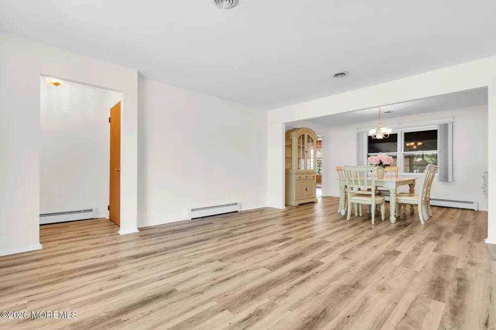 109 Westport Drive Toms River, NJ 08757