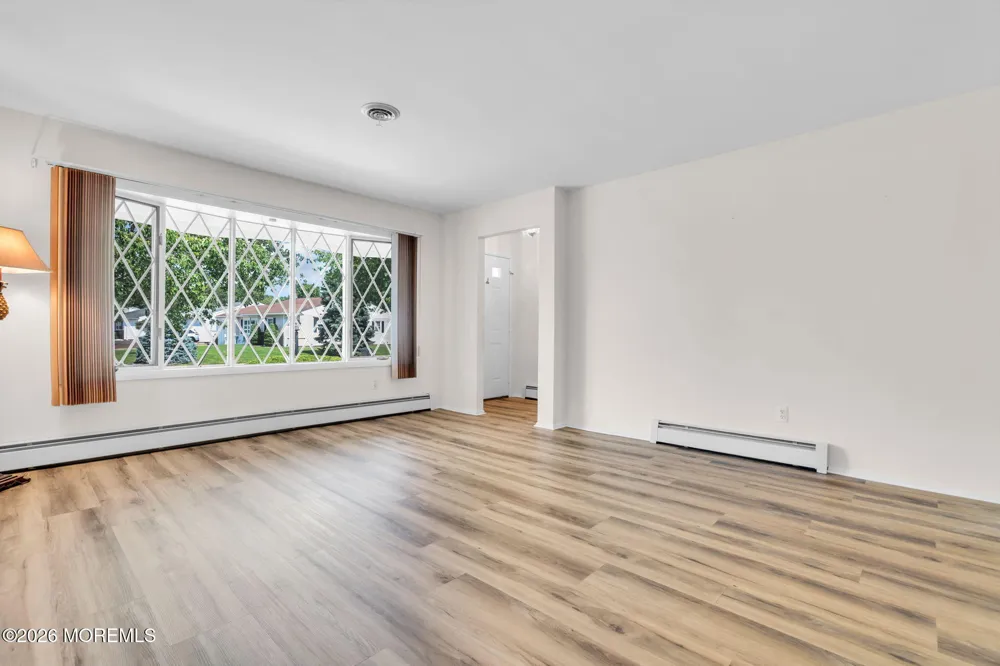 109 Westport Drive Toms River, NJ 08757
