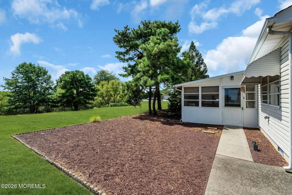 109 Westport Drive Toms River, NJ 08757