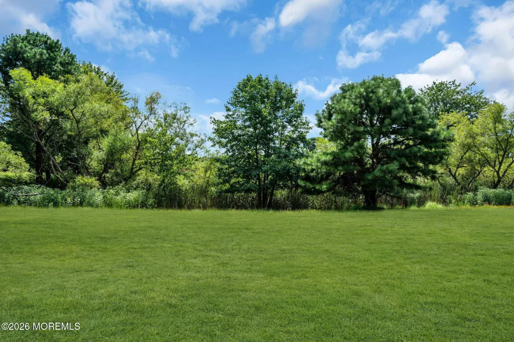 109 Westport Drive Toms River, NJ 08757