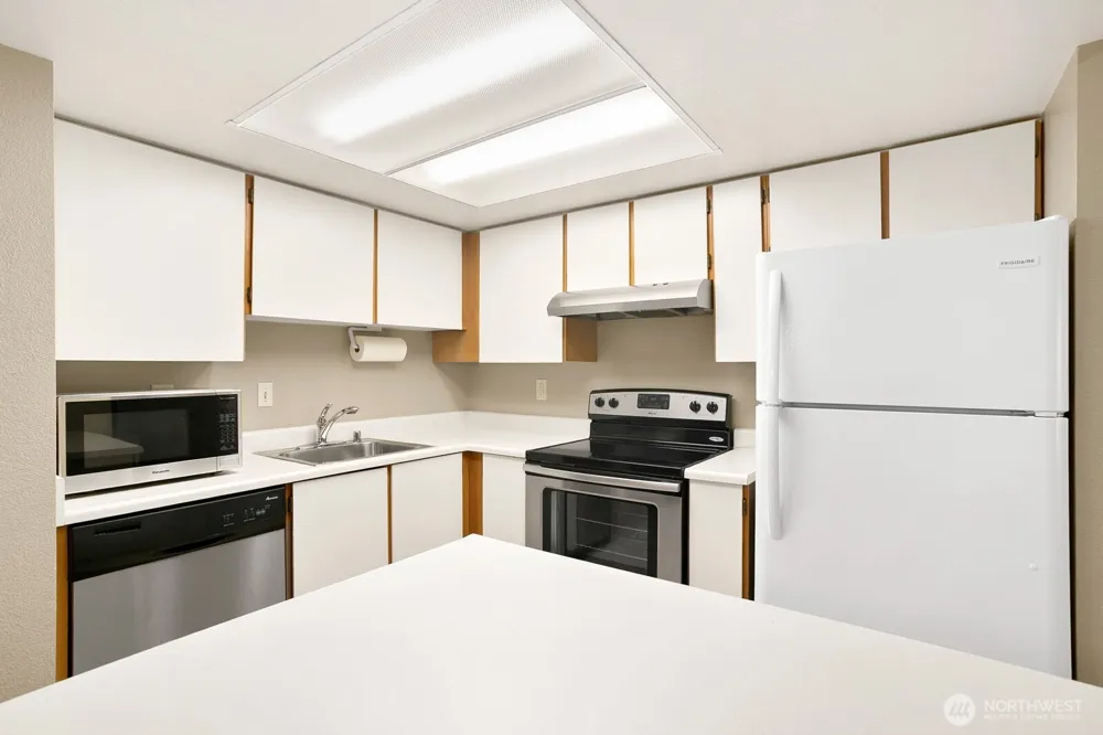 4106 Factoria Boulevard SE #213 Bellevue, WA 98006