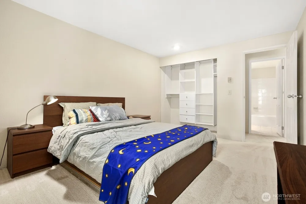 4106 Factoria Boulevard SE #213 Bellevue, WA 98006