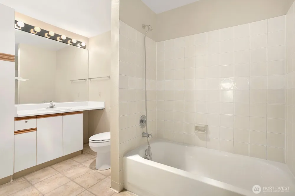 4106 Factoria Boulevard SE #213 Bellevue, WA 98006