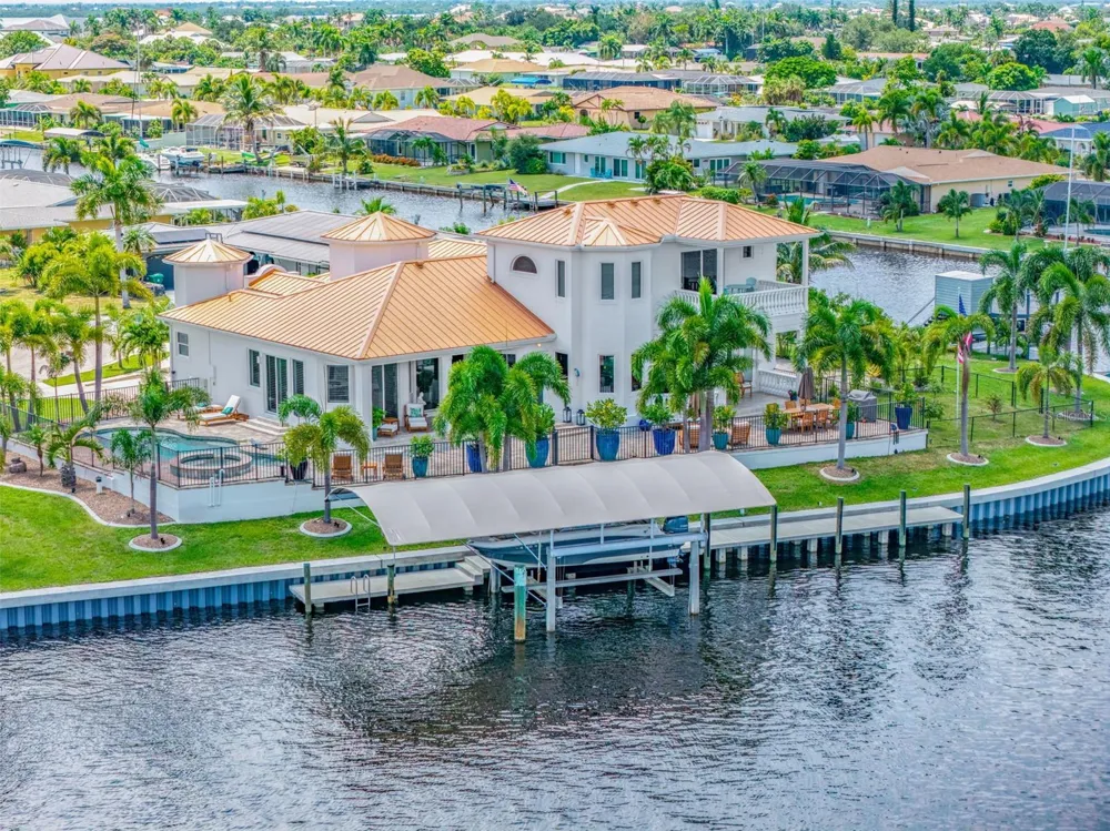 290 TAIT TERRACE SE Port Charlotte, FL 33952